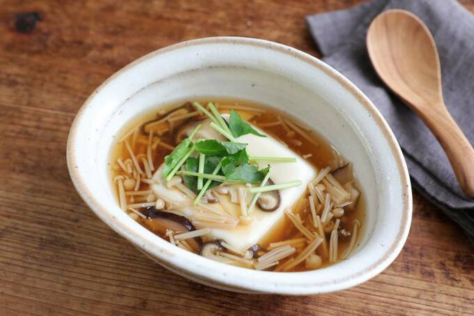 キノコの温やっこ