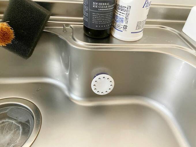 シンクに浮かせるスポンジホルダー