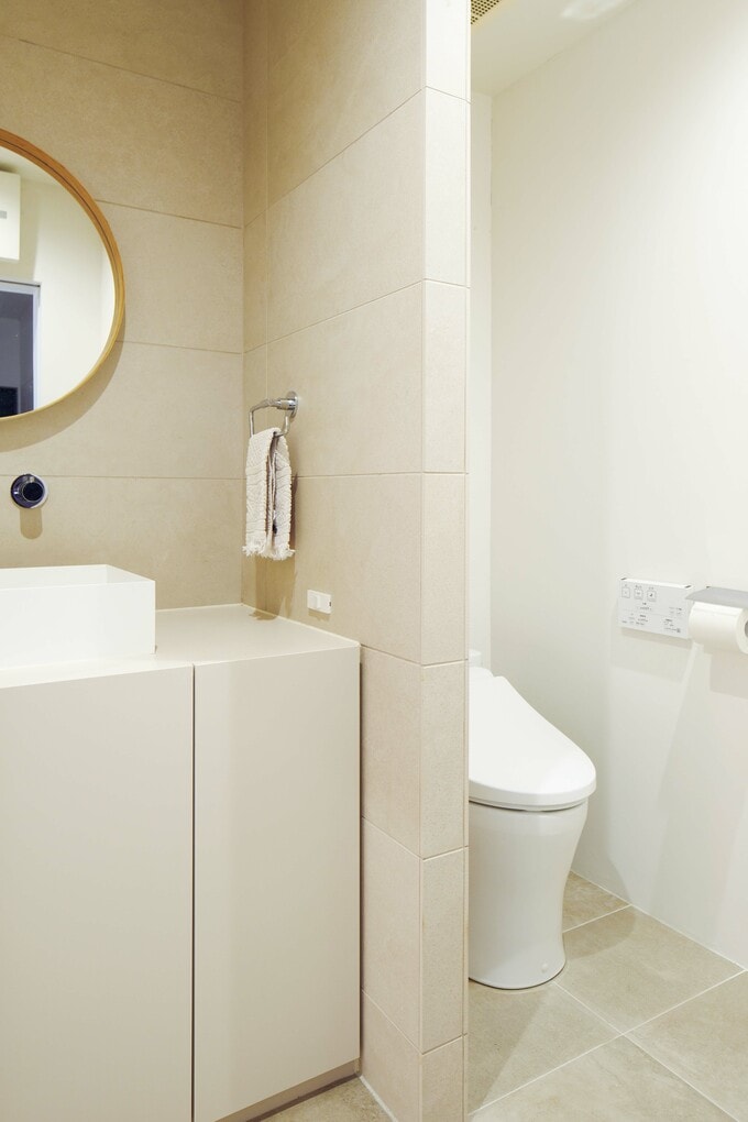 トイレの扉は思いきって省略