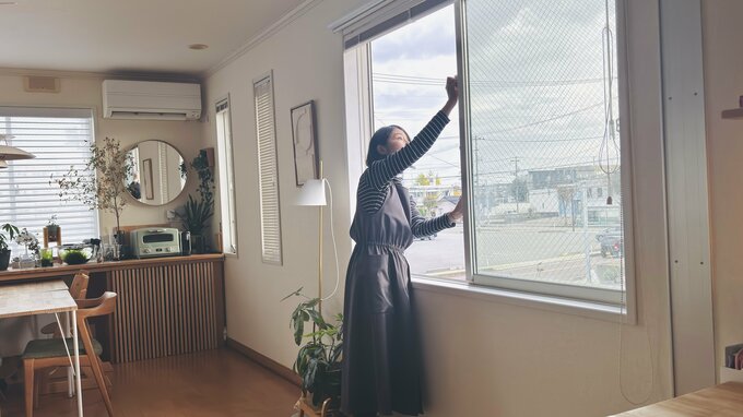 窓のサッシも、1か所ずつふくだけなら5分で終わります