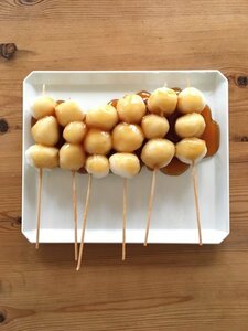 はじめてのみたらし団子づくり