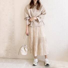 ユニクロ×イネスのプリーツスカート。コーデに春を呼び込んで！