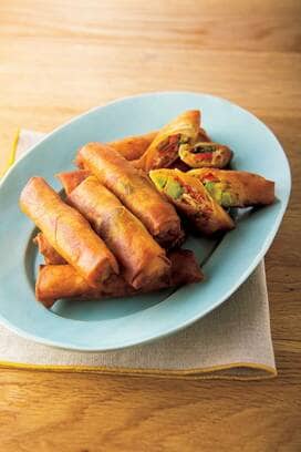 揚げない焼き春巻き。カニかま、アボカド、キムチがごちそうに