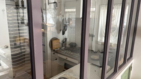 キッチンのガラス窓