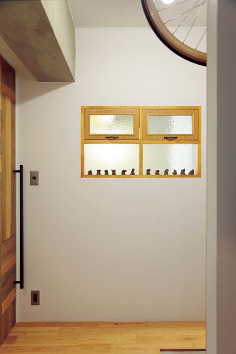 畳コーナーに設けた室内窓