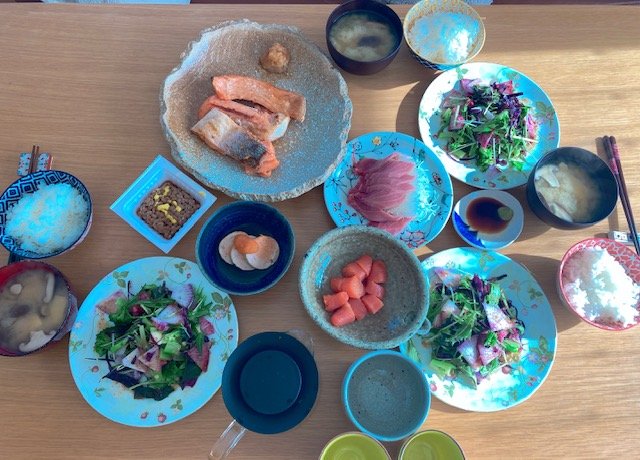 たらこと納豆は出しただけ