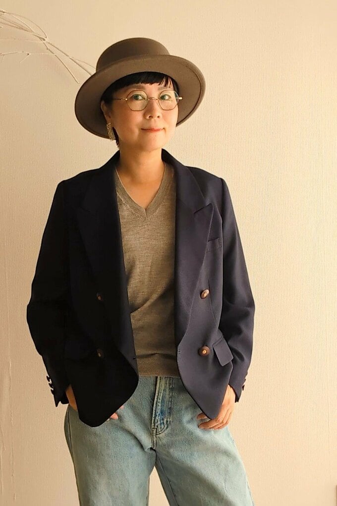 里和さんジャケットとハット