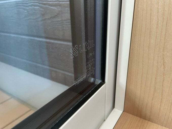 トリプルガラスの窓