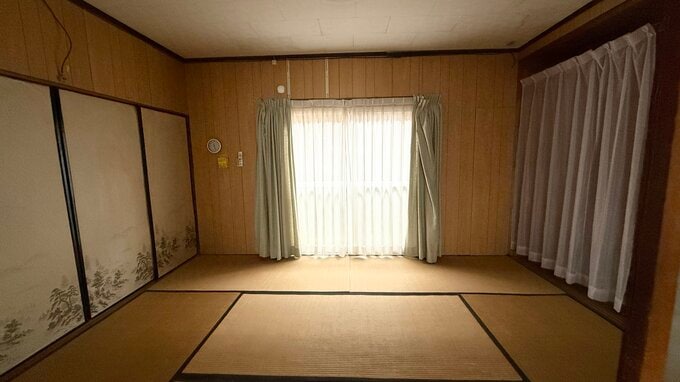 何もない和室