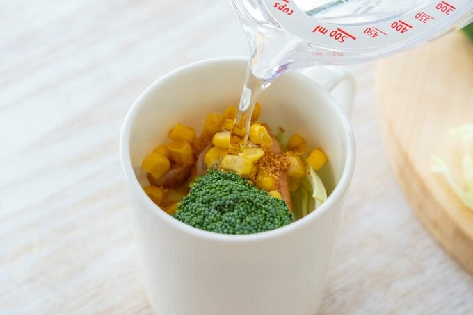 コンソメそそぐ