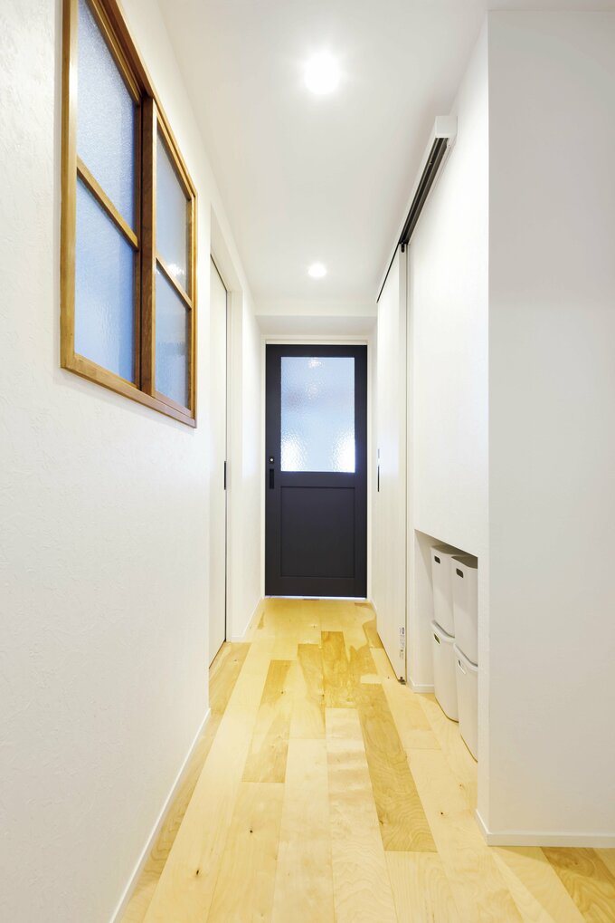 玄関からLDKに続く廊下