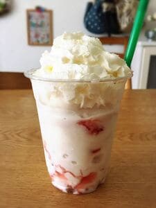 ストロベリーフラペチーノ