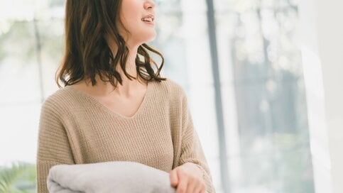 家で上手に冬物洗い。ニットやカーディガンが長もちする洗い方、しまい方