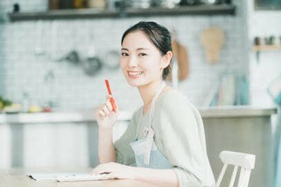 1000万円以上貯める人のすごいルール。おトク情報は逃さない、日用品は再利用