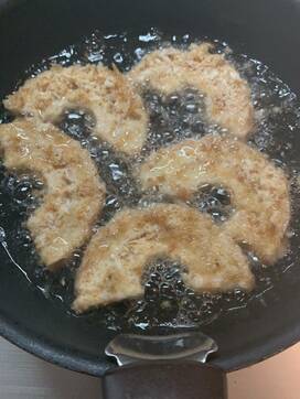 車麩を揚げたら、ボリュームたっぷりのフライに！下味も不要