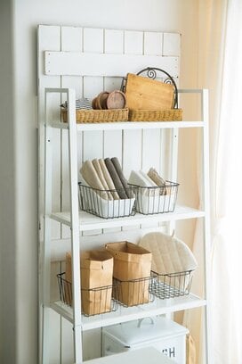 100均グッズでキッチン収納がおしゃれに！ポイントは組み合わせて使うこと