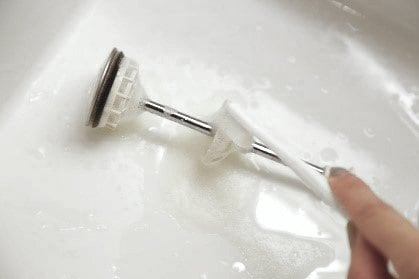 歯ブラシなどを使っても汚れが落ちにくい