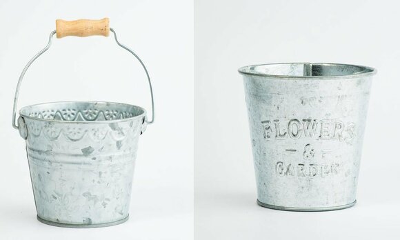 ブリキのポット