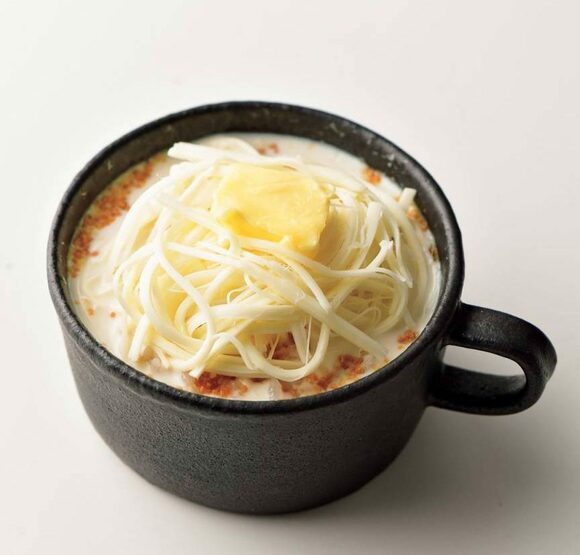 カップにチーズ