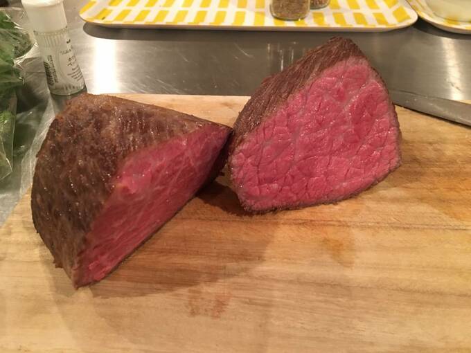 牛肉のローストビーフ