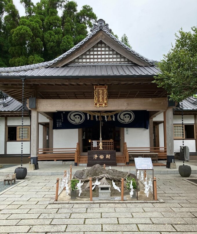 白蛇神社 阿蘇白水龍神權現