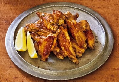 青のりと七味の香ばしさがそそる！手羽中の七味焼き