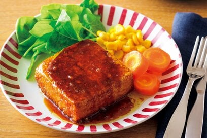 これは肉超え…！ジューシーで香ばしい「厚揚げガーリックステーキ」のレシピ《まるみキッチンさん考案》