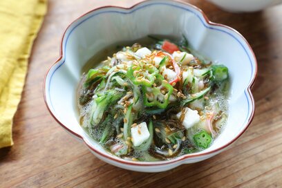 猛暑の救世主おかず「もずくと長芋のサラダ」。つるんとのど越しが最高