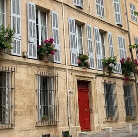 日本とフランスでこんなに違う「物件の探し方」。パリは屋根裏のロマンチックな部屋が人気　