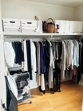 クローゼット＆押し入れがすっきり片づく4人のコツ。服選びに迷わなくなる