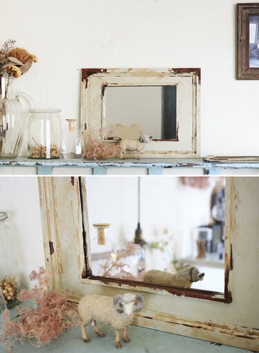 壁に立てかけて置き鏡に