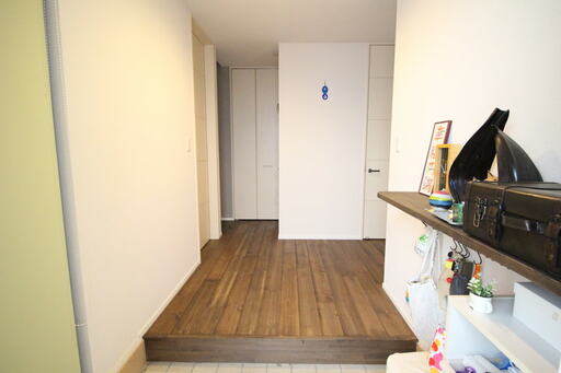 各部屋が見えない玄関