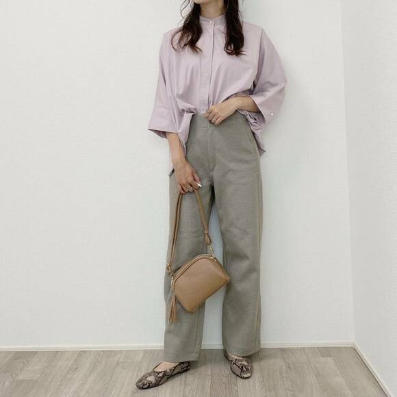 ジャージーリラックスストレートパンツに合わせたコーデ