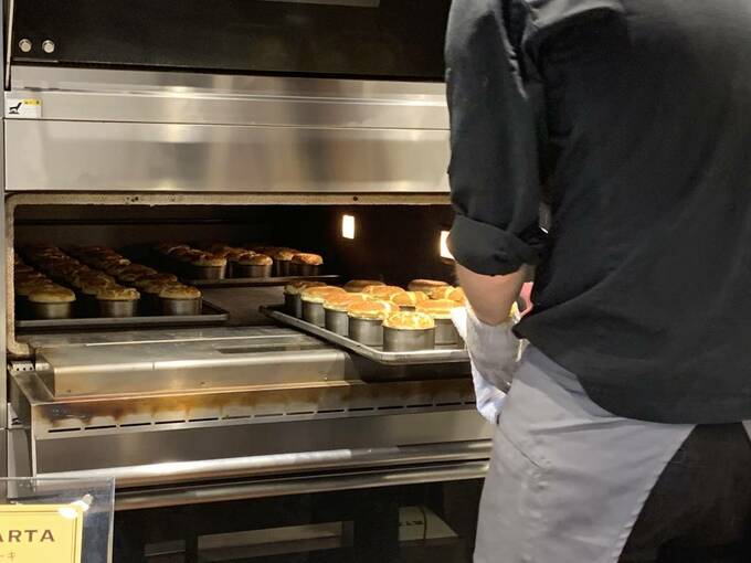 行列の絶えないお店