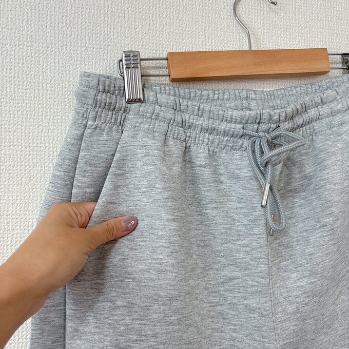 スウェットパンツのポケット