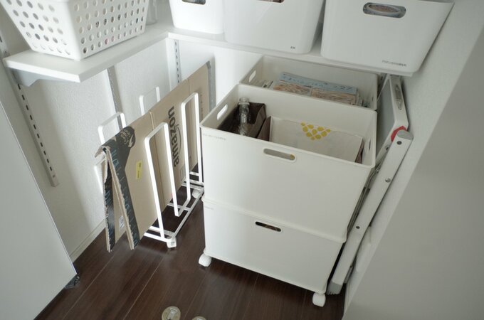 パントリー内の資源ゴミ置き場