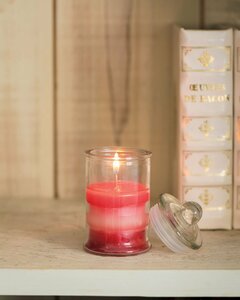 キャンドルの炎でリラックス空間に