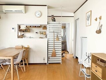 狭い家でもすっきり暮らす8人のコツ。キッチン、リビングの実例紹介