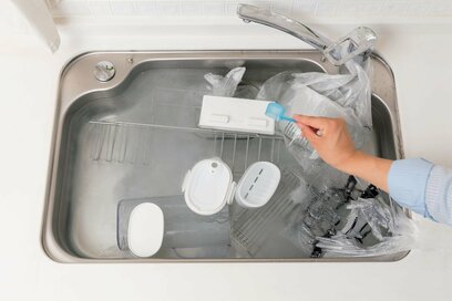 三角コーナーのヌメりも！キッチン汚れが一発で落ちるつけおき