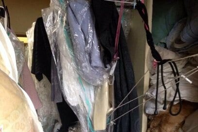 90代祖父母の「ゴミ屋敷」を片づけ。悪臭、トイレでぬか床を発見…壮絶な経験から学んだこと