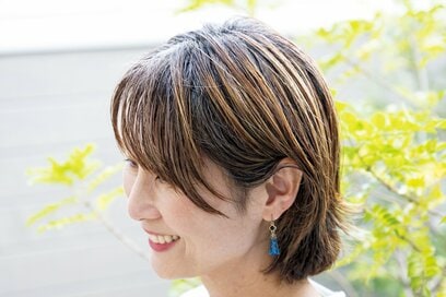 50代以上の「老けない人」がやめたこと。白髪染めはやめて自分らしいカラーに