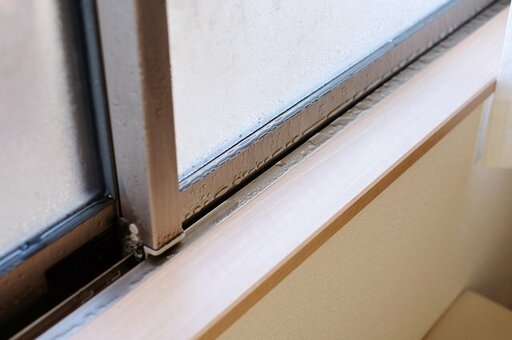 窓の結露
