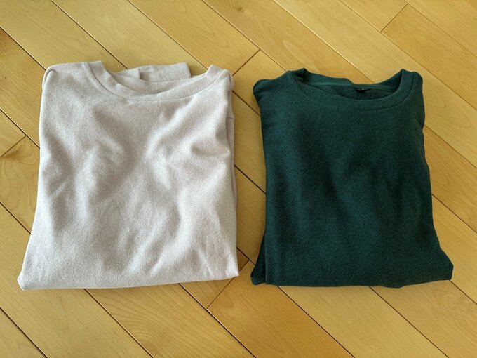 「ユニクロ」ソフトニットフリースクルーネックT