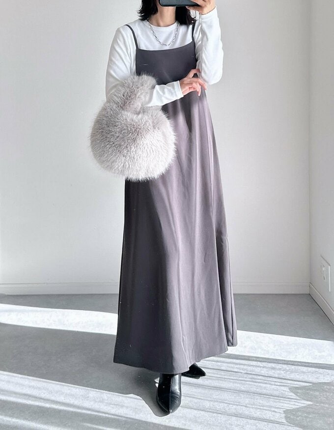 ソフトリブクルーネックTのコーデ1