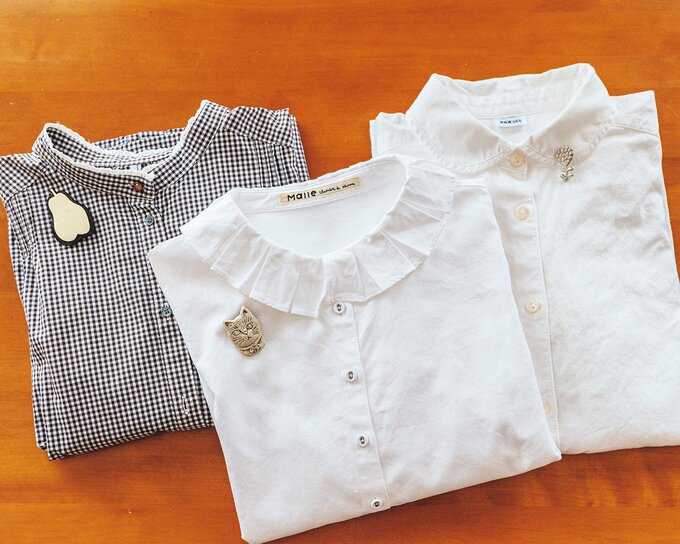 ブローチを合わせた襟がかわいいシャツ3着