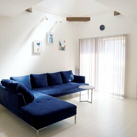 最初から散らからないリビング。オモチャや夫のカバンもすっきり