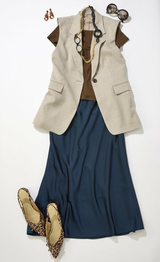 サテンスカートコーデ2