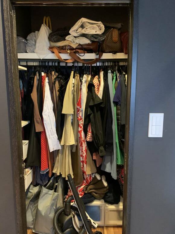 どこになにがあるかわからないクローゼット