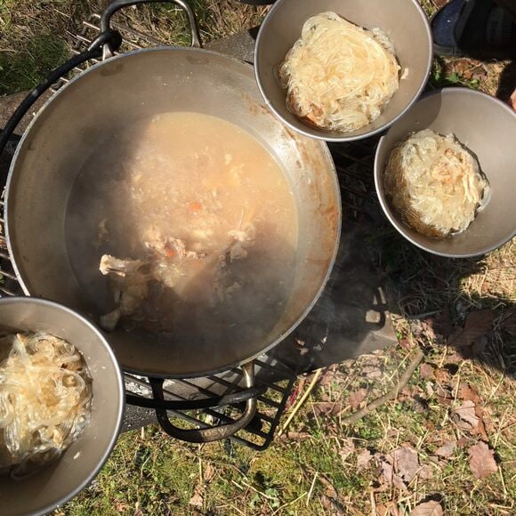 残ったスープは翌朝の朝食に