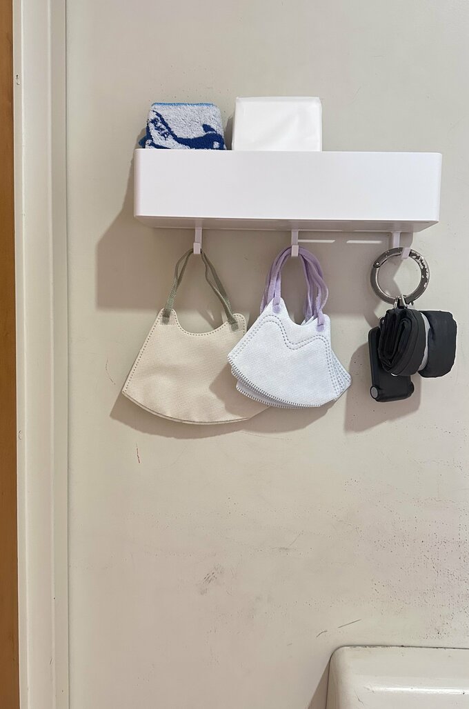 玄関のマグネット収納